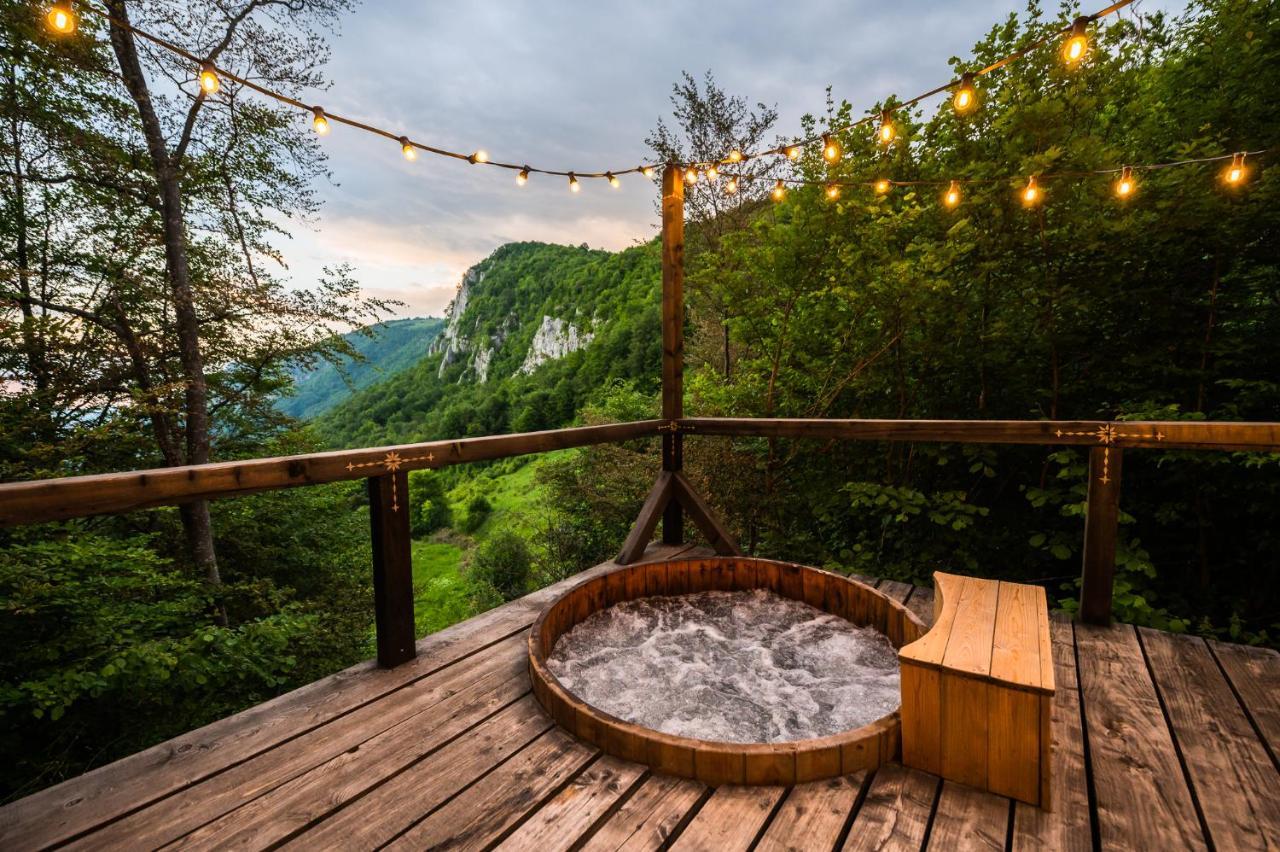 Raven's Nest - The Hidden Village, Transylvania - Romania Sub Piatra Buitenkant foto